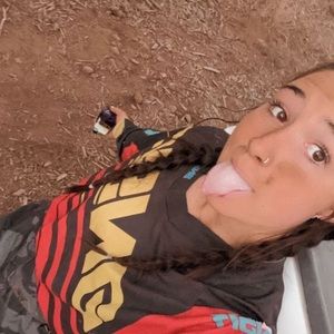 Meet your Posher, Lizzy